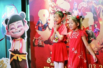全球影坛骤起狂飙，只因这个“小哪吒”